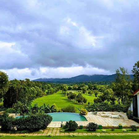 Amritara Ambatty Greens Resort Virajpet Exterior foto