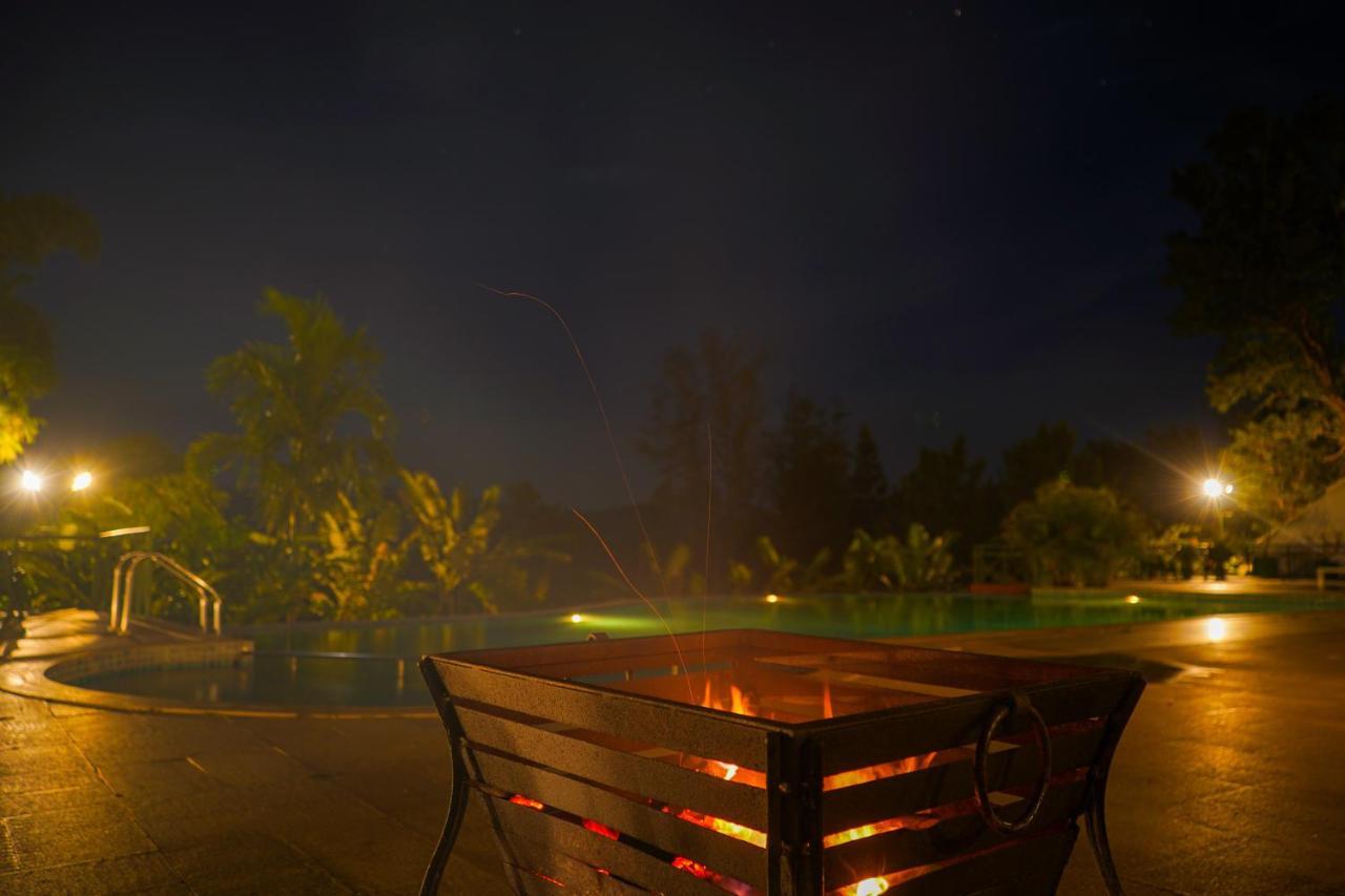 Amritara Ambatty Greens Resort Virajpet Exterior foto