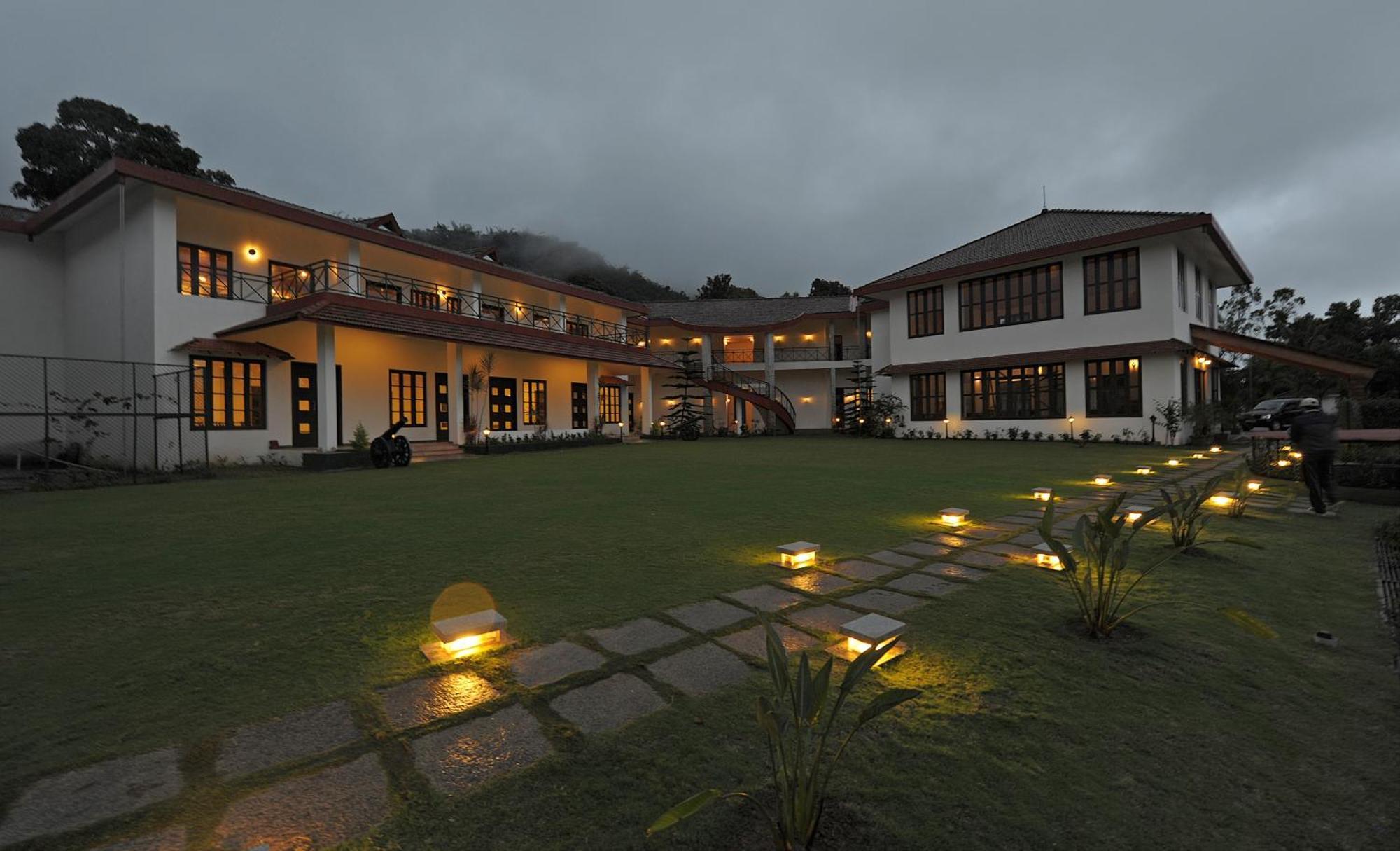 Amritara Ambatty Greens Resort Virajpet Exterior foto