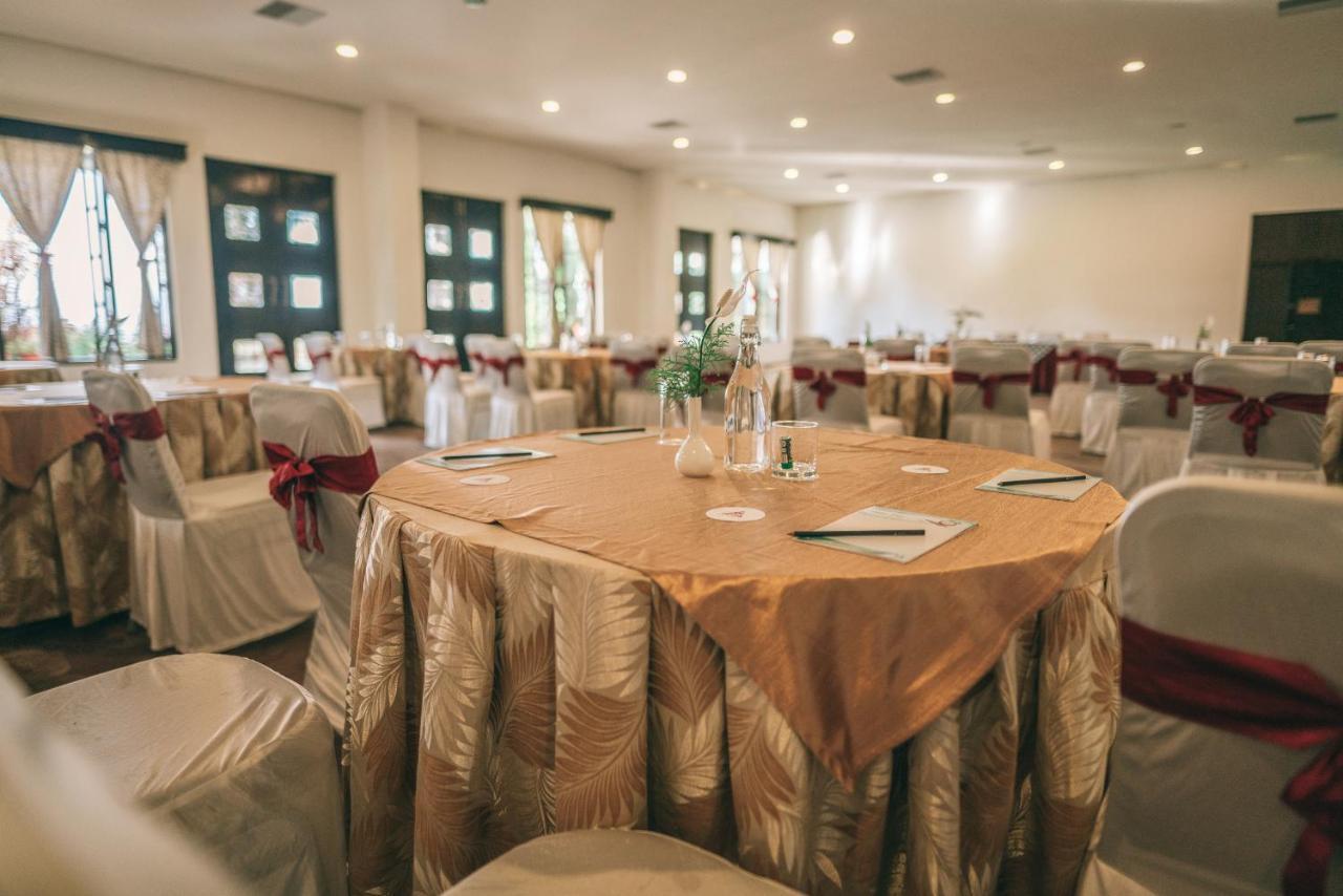 Amritara Ambatty Greens Resort Virajpet Exterior foto